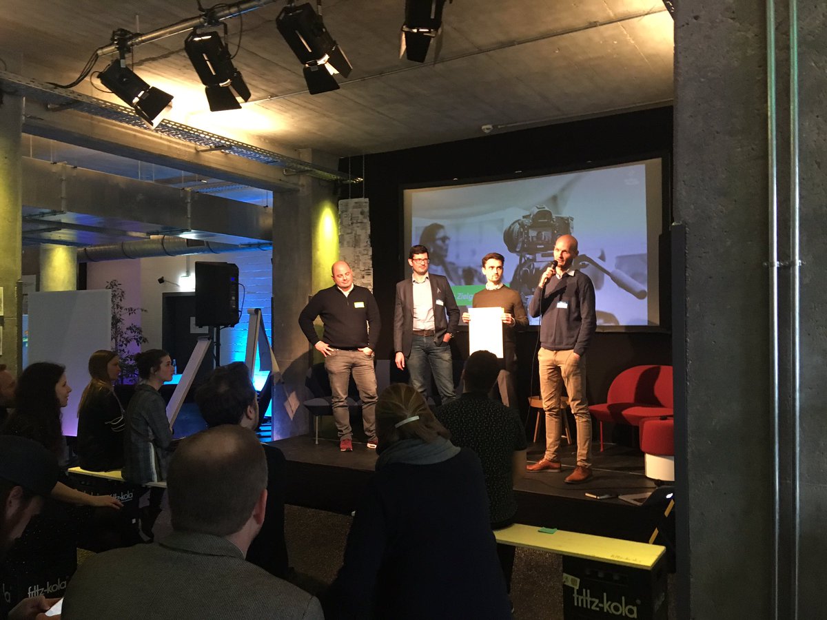 Kundengruppe gefunden?! Beim Innovation Dock Day wird Unternehmens- und Industrieübergreifend gearbeitet. #anfangmachen <a href="/HubLogHH/">HubLogHH</a>