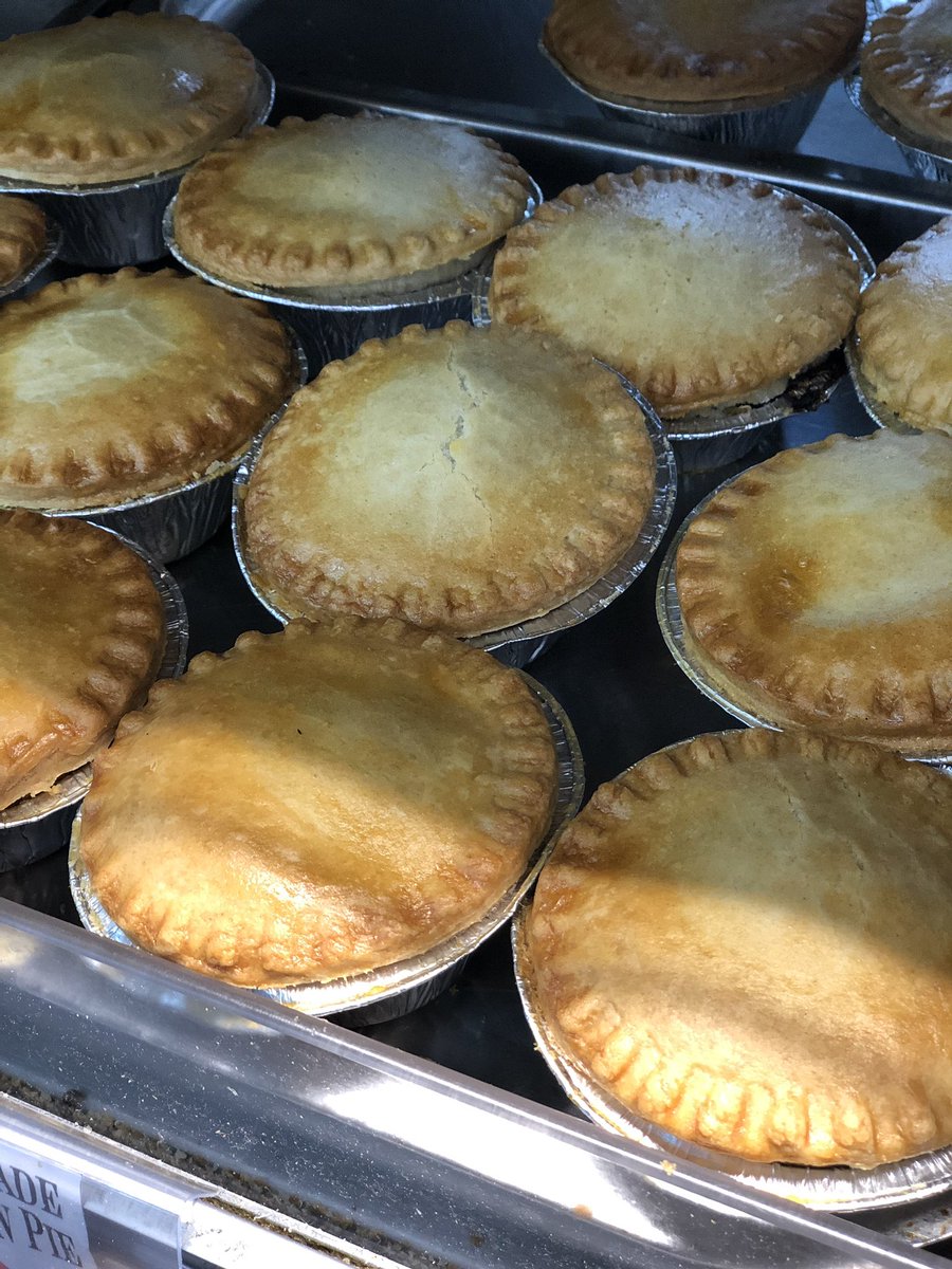 samwhite_bb's tweet photo. @_BakeryBusiness is out on the road with Rob #bakowales visiting bakeries in the valleysπ π₯π©π₯π π₯§ #swanseapie #rissole #cornedbeefbake #welshbakery https://t.co/p0dJCVj08u