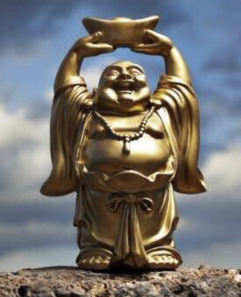 Mcloopz_'s tweet image. Guys it works 😭😭 I retweeted all 3 pictures this morning. And buddha used someone to bless me !!