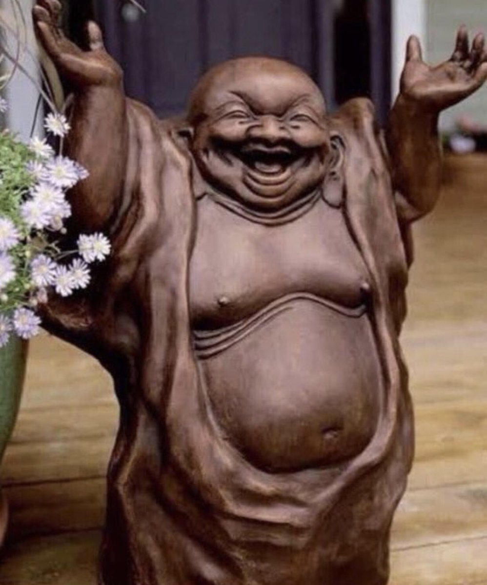 Mcloopz_'s tweet image. Guys it works 😭😭 I retweeted all 3 pictures this morning. And buddha used someone to bless me !!