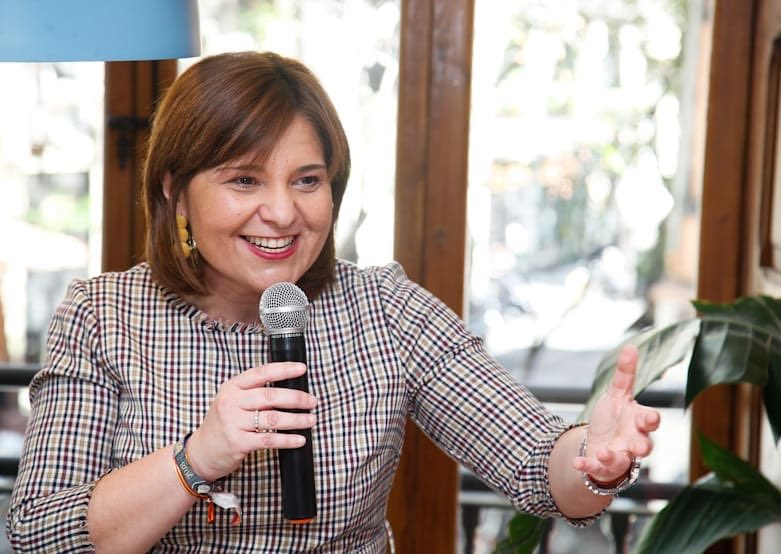 ✅ Descuentos en cultura,
transporte y servicios para los trabajadores del hogar.

✅Deducción fiscal en la cuota 
íntegra del tramo autonómico IRPF.

✅Ayudas a la Jubilación. Personas de más de 50 años con
labores no remuneradas en el hogar tendrán una ayuda de hasta el 40%