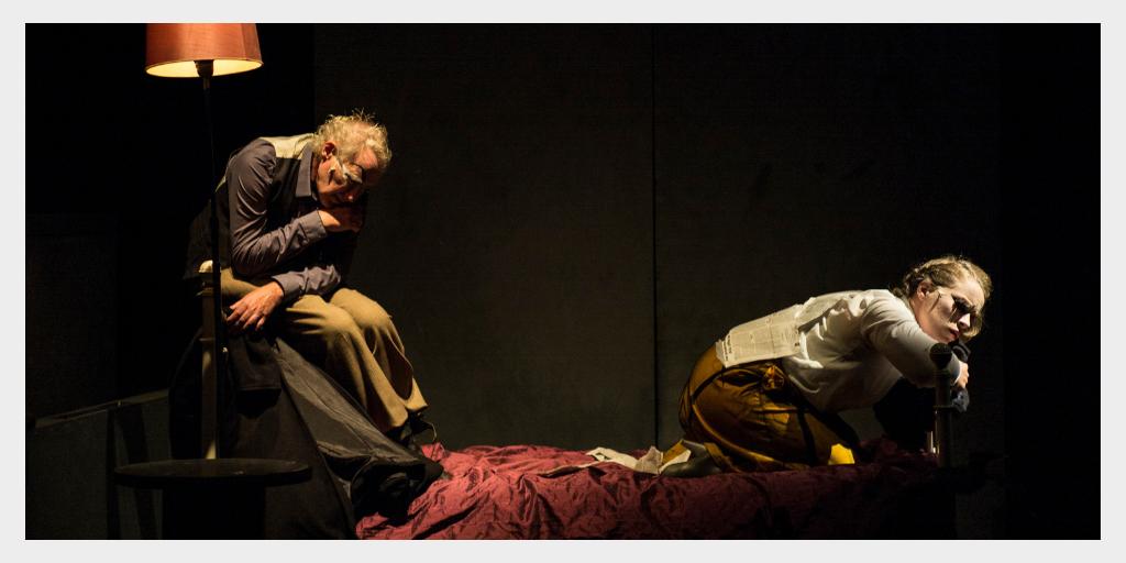 🎭 Lever de rideau sur l'#Europe comme vous ne l'avez jamais vue. Cafébabel sera à #Amiens ce soir pour #Europeana ! 

✨ Spectacle de théâtre, conférences-débats, expo photo, et un texte collectif à écrire ensemble sur le blog créé pour l'occasion. 

👉 tinyurl.com/yxdn2bd3