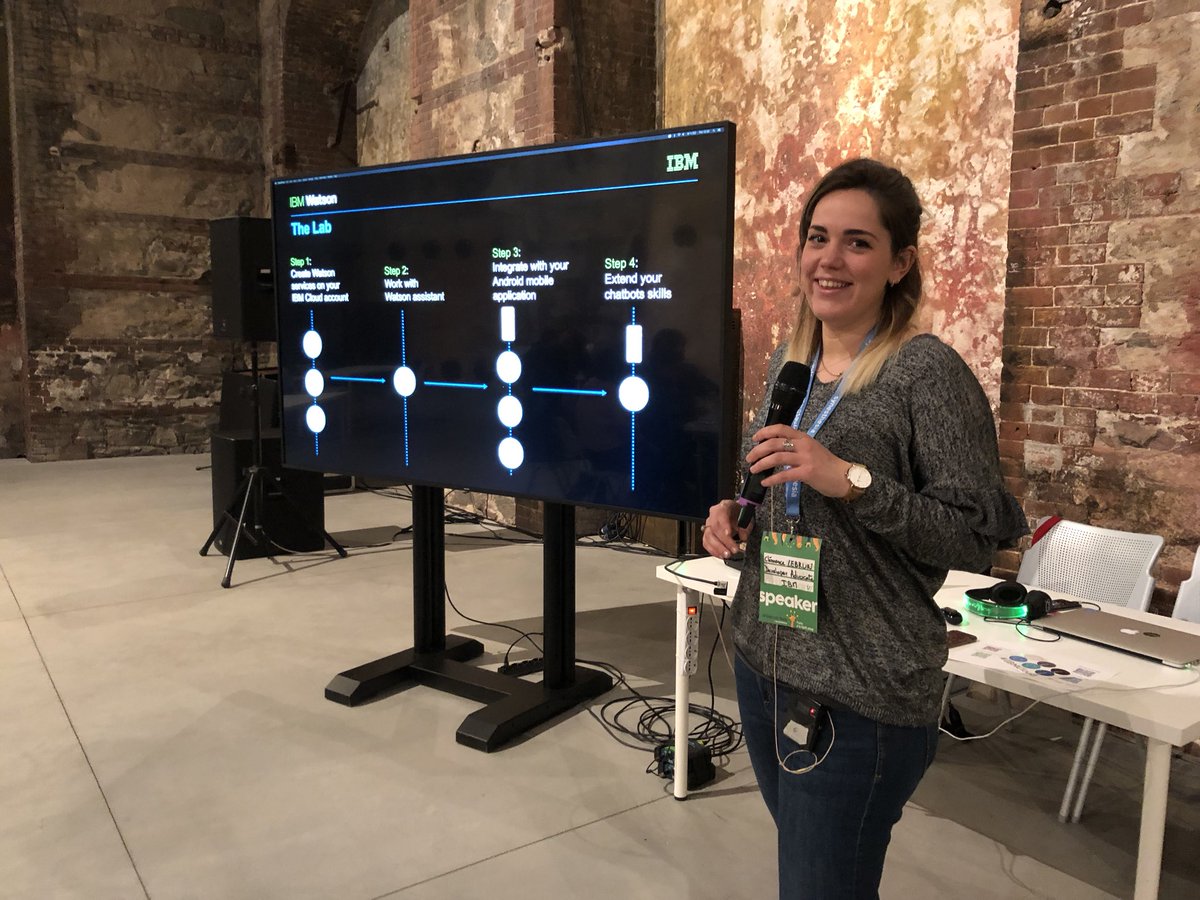 Watson workshop at the <a href="/Droidconit/">droidcon Italy</a>  conference ! <a href="/silvia_tweety/">Silvia Peschiera</a> <a href="/roger_miret/">ROGER</a>  #turino @IBMWatson <a href="/IBMItalia/">IBM Italia</a> nice room 🤗👩🏼‍💻