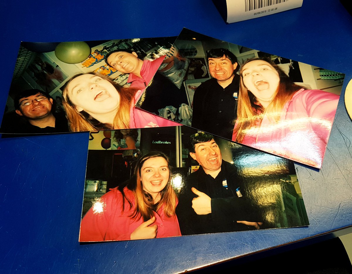 KellieSam_Sam's tweet image. @MaxTechTeam1 love Steve coming to the shop. Testing the neg machine might as well use it for some good memories 😍🤣