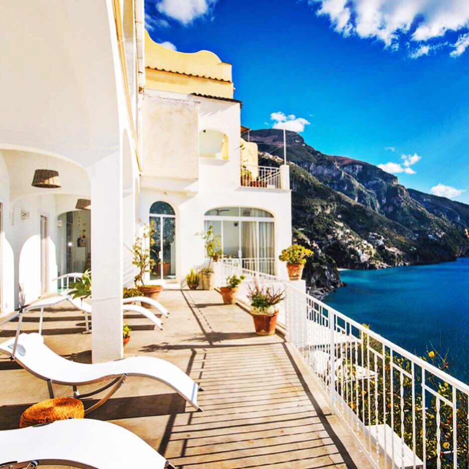 nuyuretreats's tweet photo. Delighted to launch our Positano Tennis Retreat 13-16 October. Four days staying in a beautiful luxury villa on the Amalfi Coastal Town. Coached by LTA level 4 Jamie Donaghy &amp; delicious food cooked by chef Tess van Rijckevorsel. Click https://t.co/3rcoin7ffr @WeAreTennis #tennis https://t.co/9mP0ehrZ40