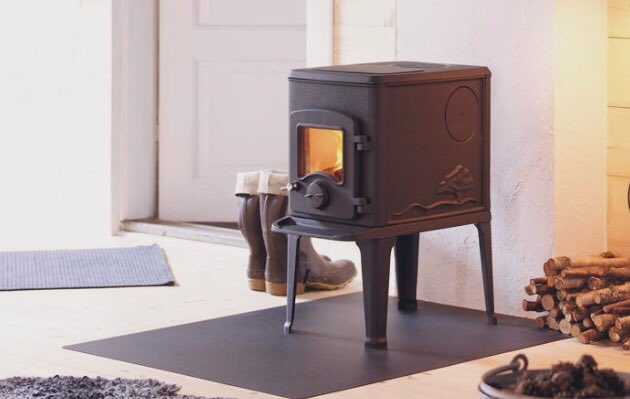 malkaskrasnis's tweet photo. Pavasaris klāt... piedāvājam krāsnis un malkas plītis ar un bez centrālapkures pieslēgumu! Cast iron stoves with or without central heating.#krasnis #kamini #centralapkure #silts #apkure #malkaskrasnis #malkasplitis #stove #fireplace #cooker https://t.co/XpErBLSdeU