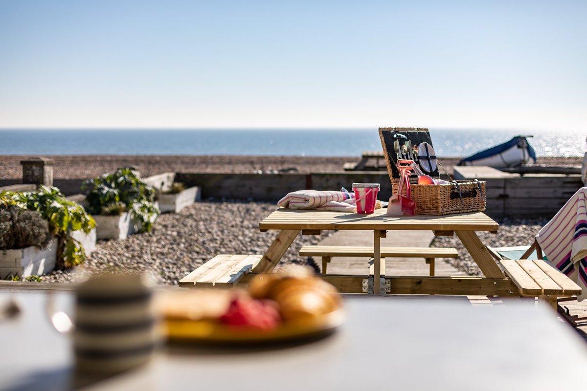 Make the most of the upcoming long weekends and escape to a beautiful property in Kent or Sussex 👇
bramleyandteal.co.uk/cottages-for-m……

The longer evenings and sunnier days make May bank holiday the perfect time to head out and explore somewhere new 🌞

🏠 Wave Crest