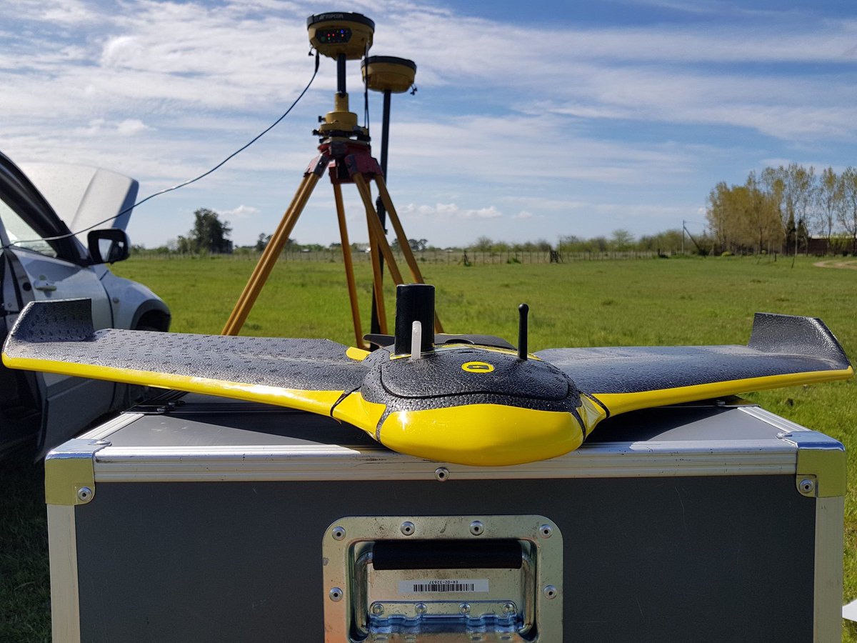 geosistemassrl's tweet photo. Vuelo fotogrametirico con drone ebee RTK y GPS HIPER en San Vicente. Seynaeve Agrimensura 

#drone #ebee #rtk #fotogrametria #topcon #hiper #gnss #agrimensura #topografia #sensefly #ebeertk #hacerbien #geosistemas https://t.co/ZftzUZVaLe