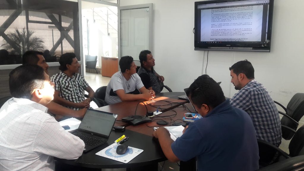 En línea con la política del #MPCEIP continuamos en la búsqueda de la diversificación de las pesquerías. Por ello sostuvimos reunión con ASOSALAN para socializar la normativa sobre la actividad pesquera extractiva de pesca con la modalidad del buceo con compresor @GuidoFerrettiEc