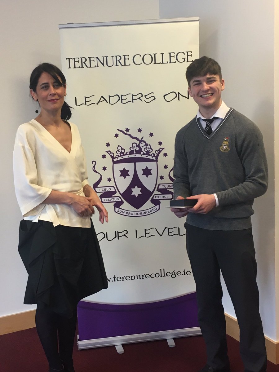 TerenureLeaders's tweet photo. Simone George @TweetsbySimone sharing a very powerful message with TY students  - People will forget what you say but not how you made them feel. @TerenureCollege @TerenureLeaders  @terenureleaders #backingstudents #backedbyAIB @AIBIreland #Leader19 https://t.co/xD3Ew5vRjt
