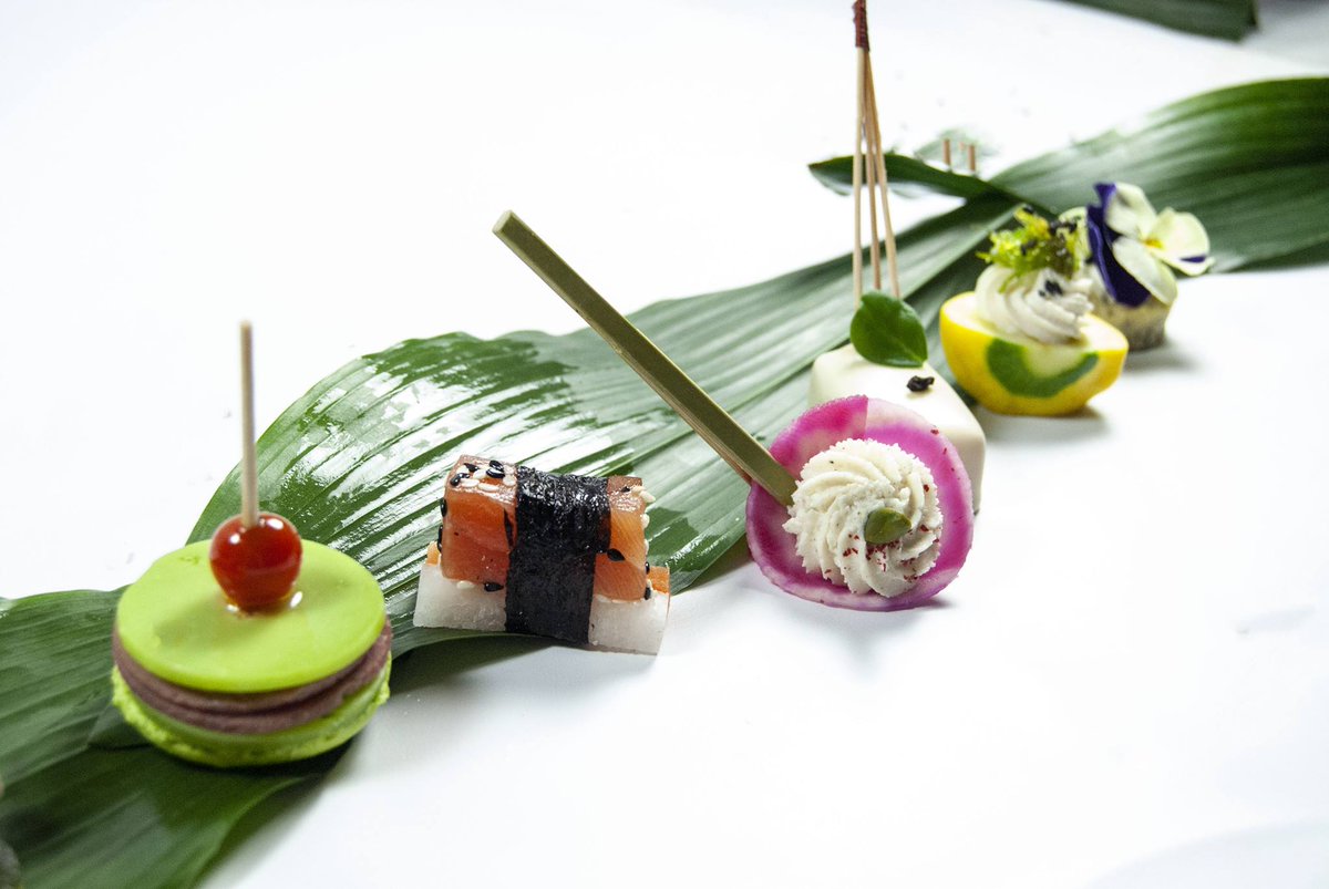 Les pièces fraîches et printanières du traiteur Duval vous régalent durant vos #événements au Théâtre de la Tour Eiffel !
Et @keysvenue vous accompagne dans l’organisation !
contact@keysvenue.com | duval-paris.com
#traiteur #foodlovers