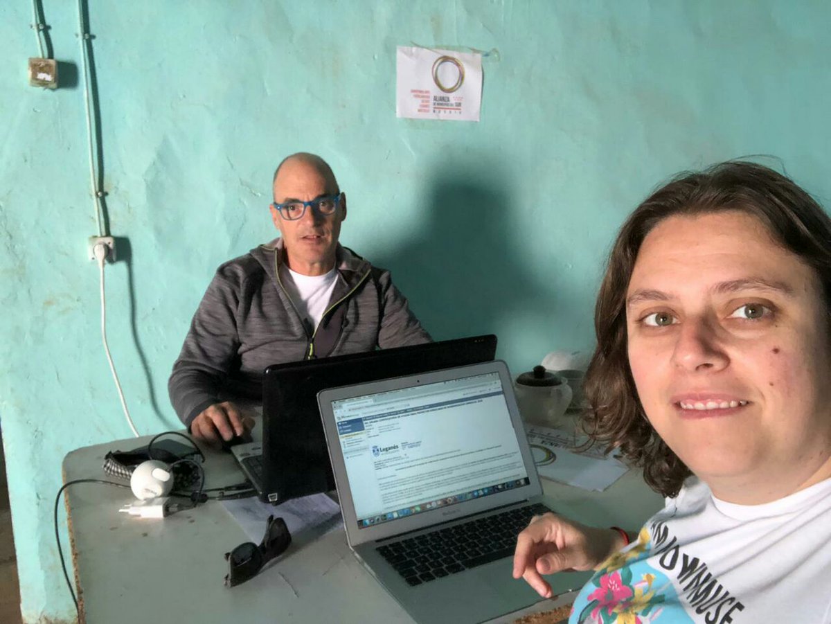 Cooperayconvive's tweet photo. Desde la Alianza de Municios del Sur de Madrid por los ODS, continuamos apoyando a los campos de refugiados saharauis en el fortalecimiento de su sistema de atención primaria de salud, a través del apoyo directo, brigadas médicas y envío de medicamentos. Gracias por la dedicación https://t.co/NifknlyBlu