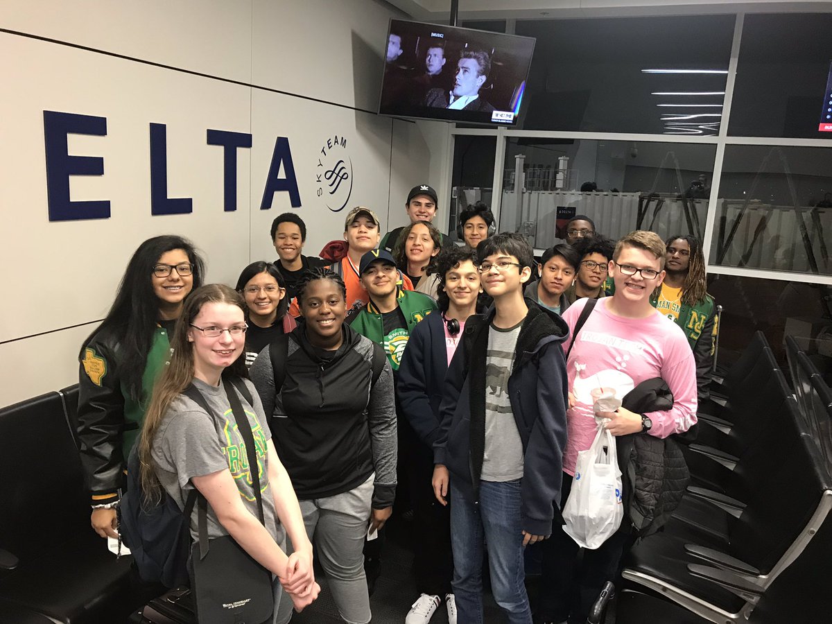 SE Pathway heading to Detroit to see Ford. #CFBISD @NSHSPrincipal #cte #stem