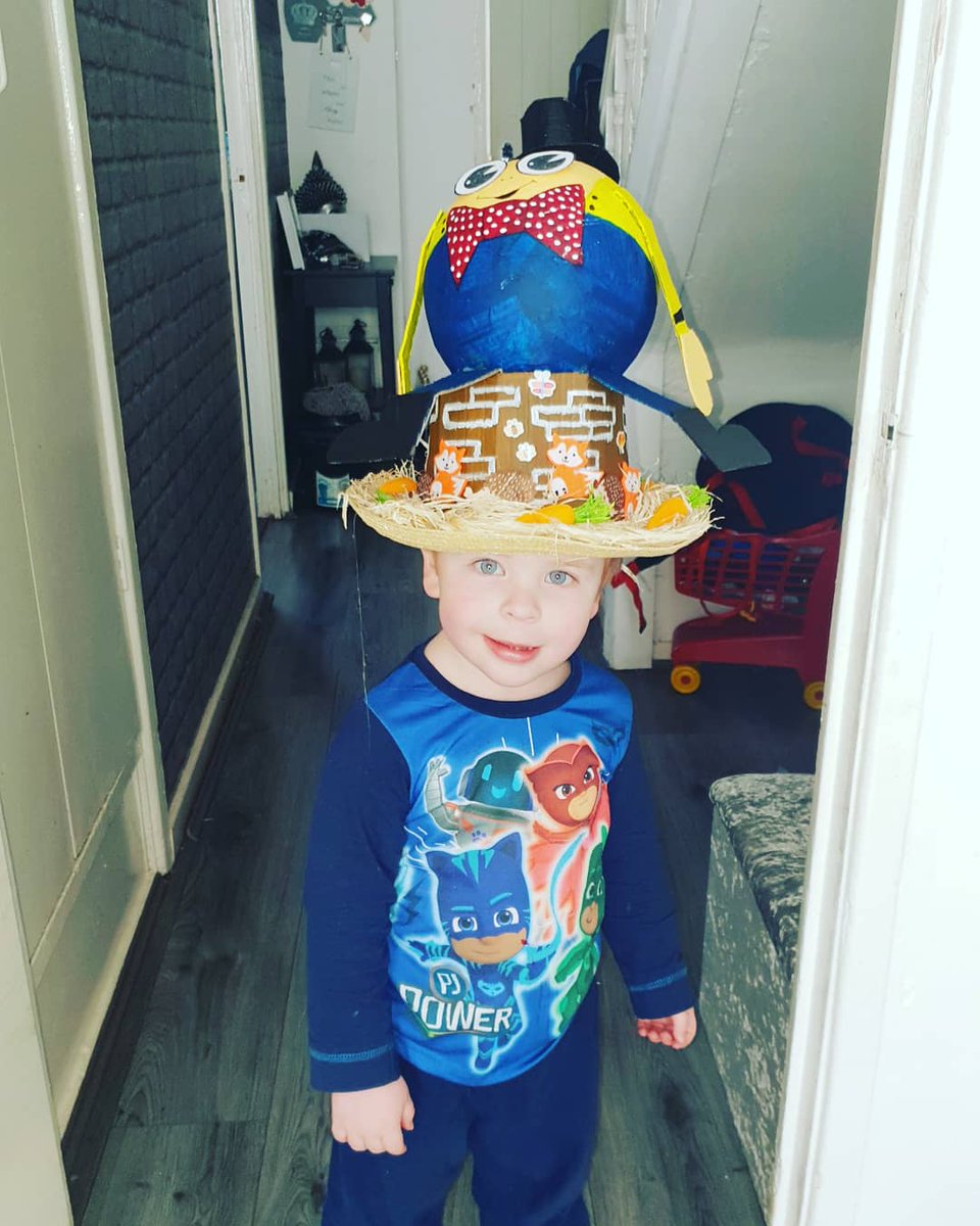 collo_shell's tweet image. Finally finished.. He can just about walk in it 😂😂 #hebestwinafterallthat #2ndisnotaplace haha