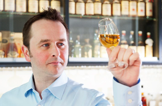 TheWhiskyWire's tweet photo. Our 95th Whisky Insiders Interview: Gregg Glass, Whisky Maker and Blender at The Whisky Works: https://t.co/0XGp6c2Wl0 @WhiskyWorksLtd #TheOriginalWhiskyInsidersInterviews #whisky #whiskyworks #HighlightsOf2019 https://t.co/cHGtA1FR37