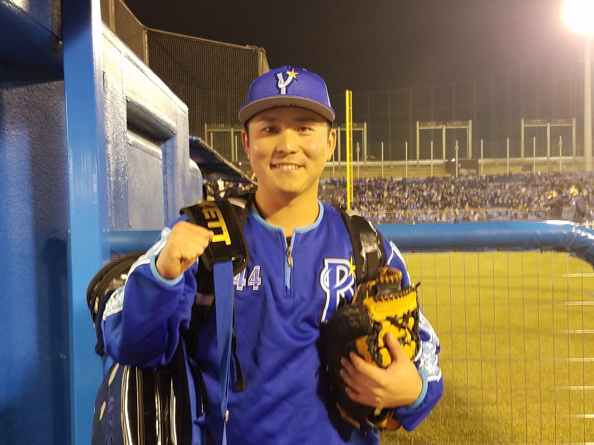 横浜DeNAベイスターズ 佐野恵太 初ホームラン 初本塁打 記念