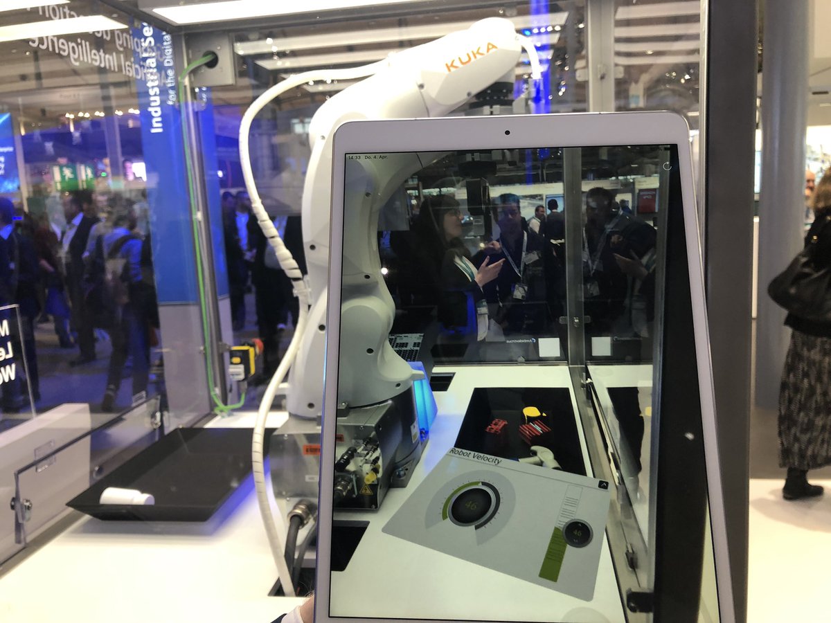Design of #AR content in #TIAPortal?😳 😍new #Innovation #hm19 #siemens <a href="/mirko_ross/">🟣 Mirko Ross 🇪🇺</a> <a href="/AkwyZ/">Antonio Vieira Santos</a>