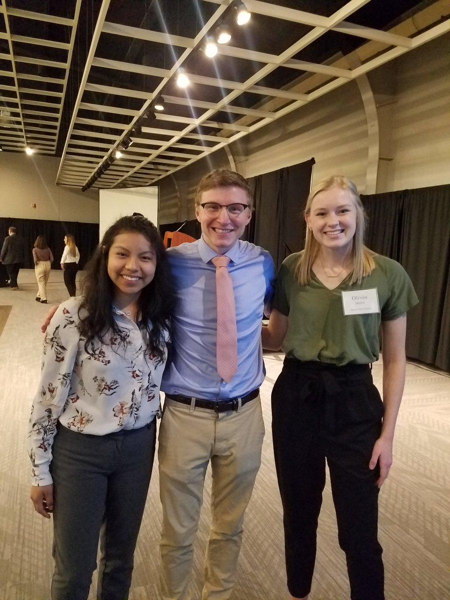 kwahaus's tweet photo. "Your power is your vote. Amplify your vote with your community and friends. Lift up your own power,  but always keep its principle of non-violent change." Thanks @Davis_Hammet for the lesson from @loud_light. #kscivics @OlatheSouthHS @livmilller @brenddasantiago https://t.co/QS724TKHEx