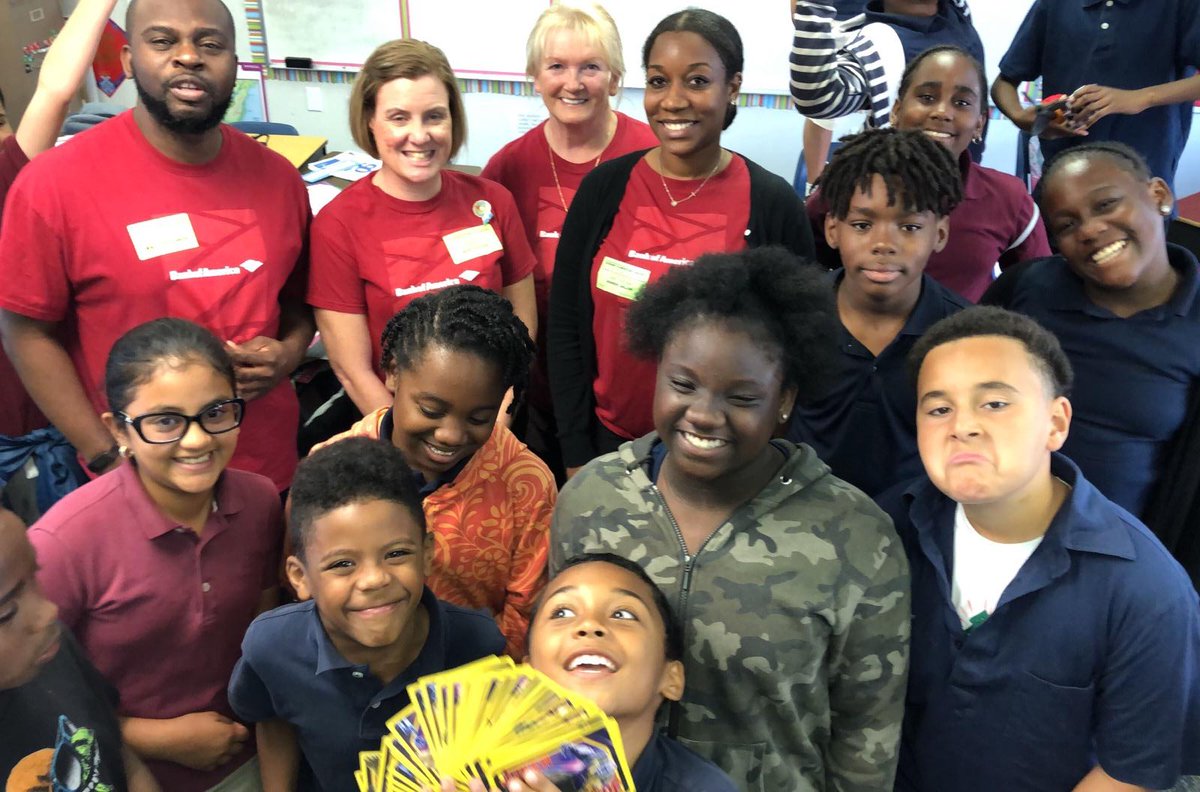 dem_mah_ree's tweet image. So happy to have spent the morning with my @BankofAmerica teammates in Ms. Smith's 4th grade class delivering #JAInADay to @tampaheights305 students. #BofAVolunteers @JATampaBay