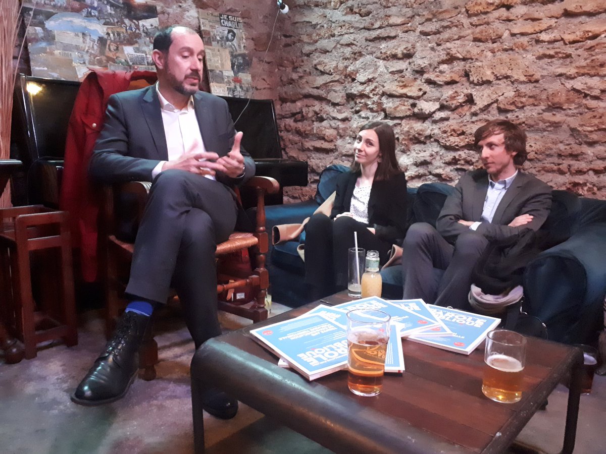 C'est parti ! Après un tour de table, David Heard, directeur de la communication et du dialogue avec la société @santeprevention, nous présente son parcours et évoque les débuts de la communication en matière de santé publique !