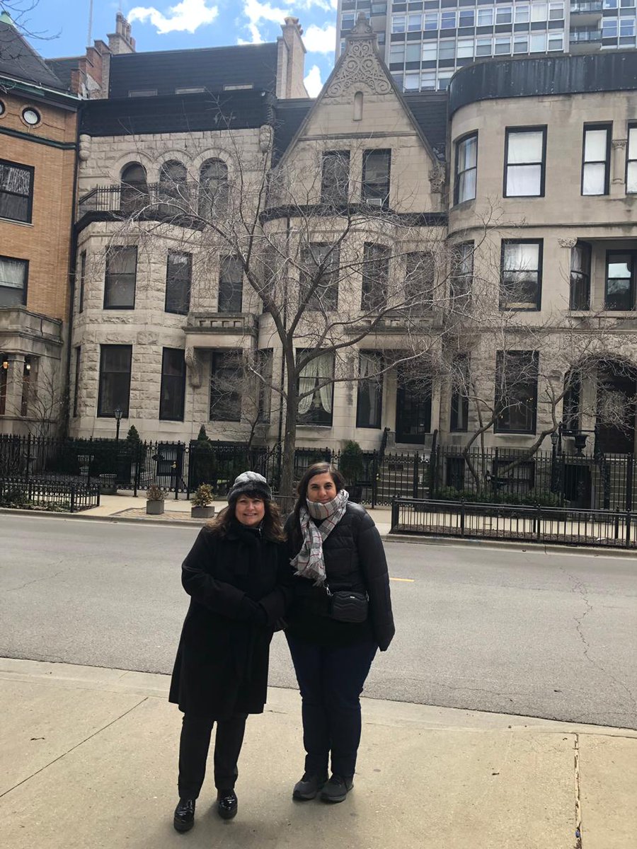 bncaricana's tweet photo. Greetings from Chicago, IL, Estados Unidos! 🙋🏻‍♀️ Denise Gerbaix, nuestra Coordinadora Académica, se encuentra en el #ABLAFacultyDevelopmentExchange desde principios de semana. En la foto, el equipo de BNCs en Orientation Morning. https://t.co/xAAUPQjI2Z