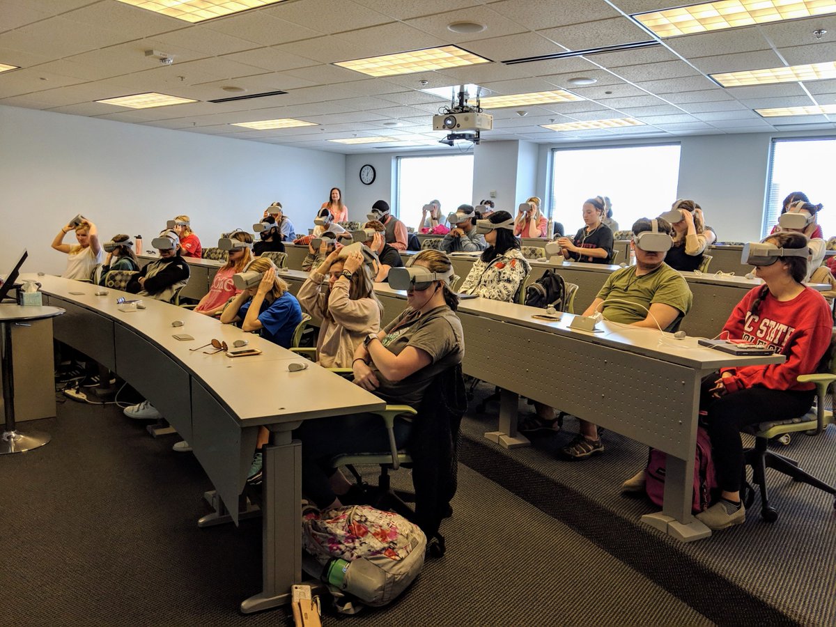 NCStateGTI's tweet photo. Great conversations about overcoming cultural differences with the USC 401 class who tried out our #GlobalVR experience! @NCStateCareer @NCStateDELTA https://t.co/x42zTrqTt2
