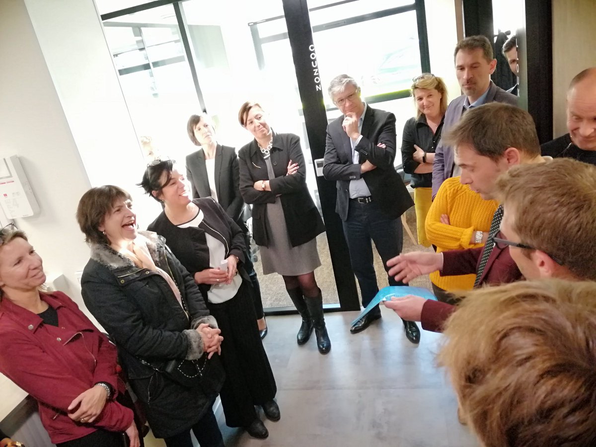 AliceK203's tweet photo. Inauguration de l'agence de Fontaines!
Toute une nouvelle banque pour vous: 100% digitale, 100%humaine, 100% proximité !

Tout une équipe pour vous

@CombyCreditAgri
@LionelBrossette
@NathalieLB69 https://t.co/20mhZdxW3Y