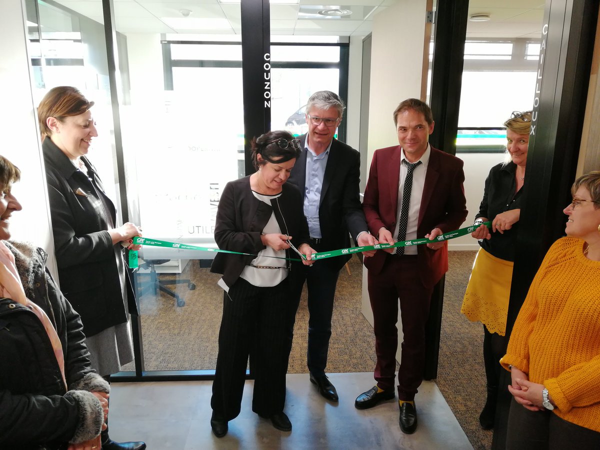AliceK203's tweet photo. Inauguration de l'agence de Fontaines!
Toute une nouvelle banque pour vous: 100% digitale, 100%humaine, 100% proximité !

Tout une équipe pour vous

@CombyCreditAgri
@LionelBrossette
@NathalieLB69 https://t.co/20mhZdxW3Y