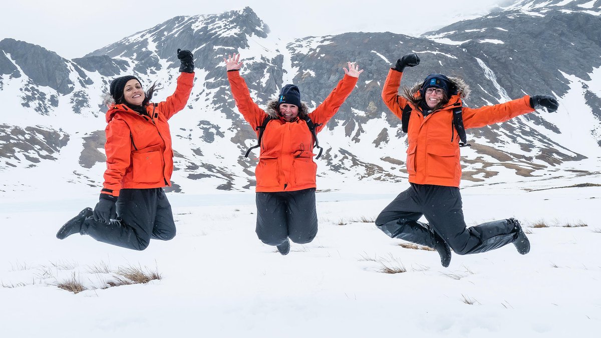 National Geographic Society and <a href="/LindbladExp/">Lindblad Expeditions</a> are proud to announce the 2019 Grosvenor Teacher Fellows! Congratulations to these 45 inspiring educators headed out on expeditions across the world. Read more: onnatgeo.org/1W (Photo of 2017 Fellows in Antarctica)