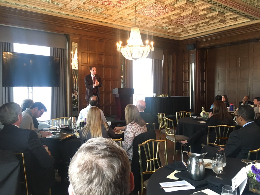 ColumbusBar's tweet photo. Brian Cuban: The greatest obstacle to me was baggage. The legal profession is taught to not allow ourselves to be vulnerable. We compartmentalize. #CBACLE https://t.co/wsOKEUgp33