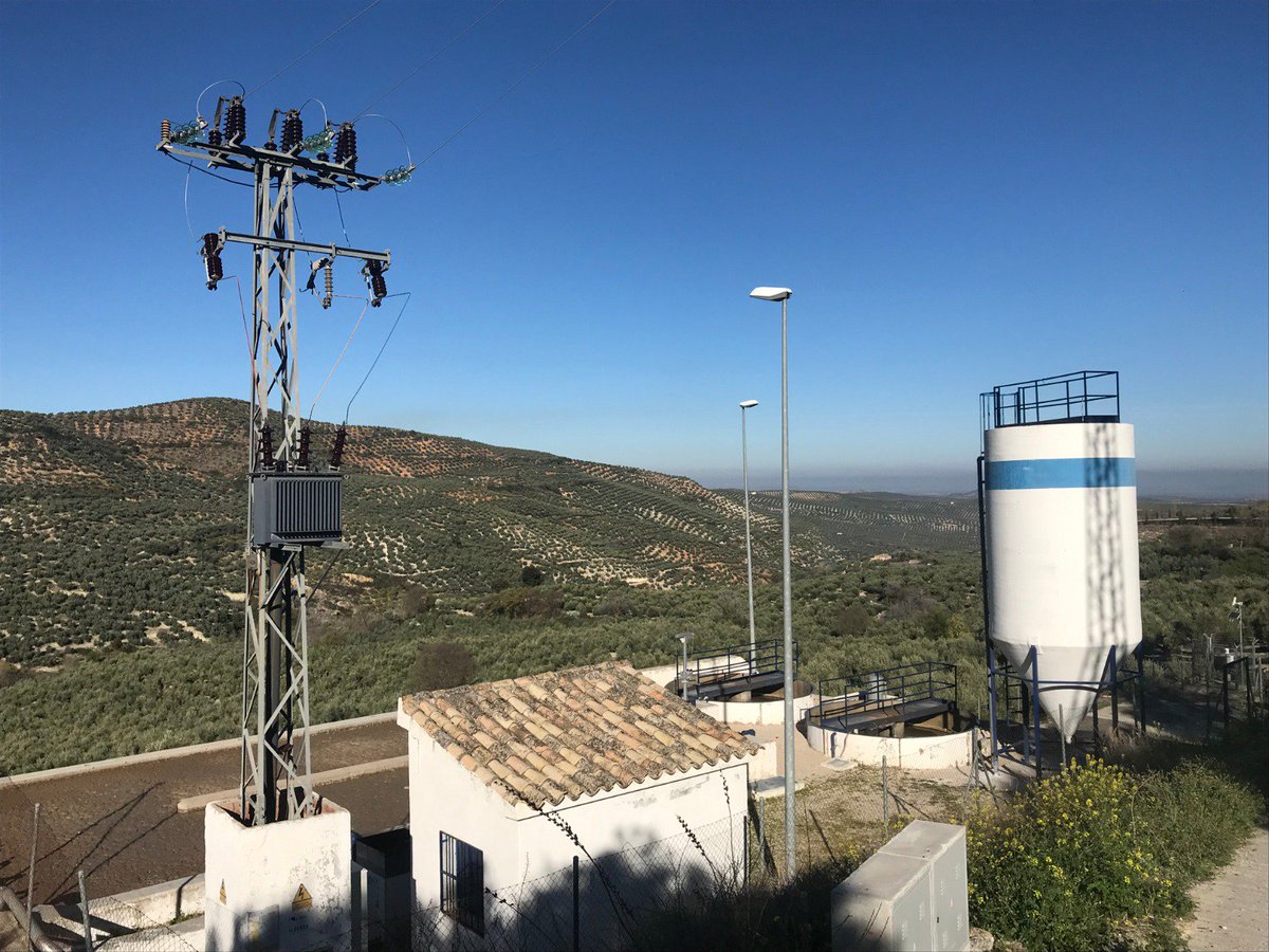 PPdeTorres's tweet photo. 📘 PROPUESTAS DE GOBIERNO
☀️ Instalación de energía renovable para autoconsumo.
📝 Ahorro del 50,54 % de la factura de energía.
🌳 Reducción de emisiones CO2.
Seguimos sumando proyectos para la mejora de Torres.
#ParaQueTorresSeaMás. https://t.co/EjOqhC0ONU