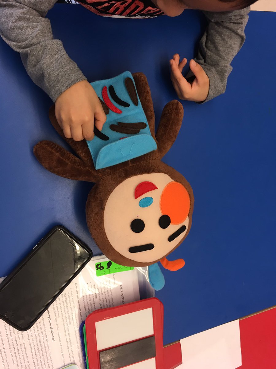 JoMcMike's tweet photo. Emotional Literacy with @Norman150802 class and #MsJordana. @TDSBHalbert https://t.co/LcG8tTc2YF