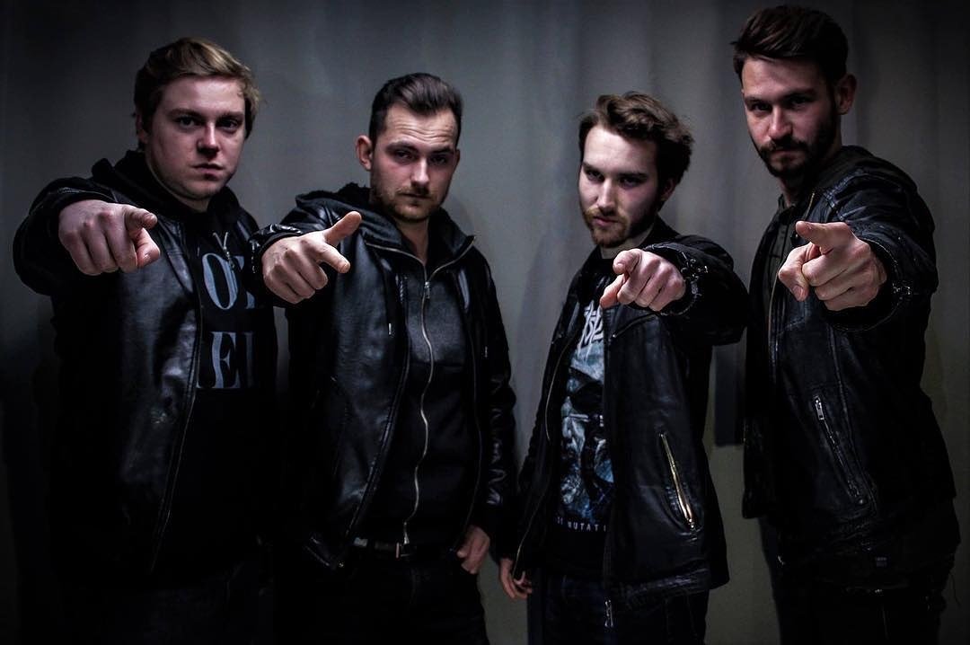 Es un orgullo anunciar que la banda Austriaca #BeyondInfinity se unen a la familia.
Frenéticos blast beats , solos de guitarra melódicos y break downs rompe cuellos y voces limpias.
El debut verá la luz en Mayo a través de AGR en todo el mundo.
Más info en artgatesrecords.com