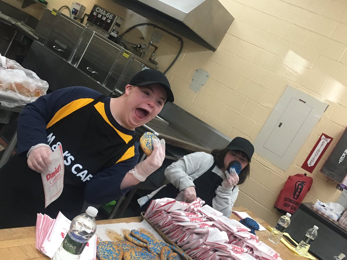 TriciaPohan's tweet photo. Cookies for sale!!! How cute are these two with their cookies for Autism month? Miss Amy bought blue sprinkles- thanks!!!  I ❤️ teaching in the middle!! #WeAreChesterNJ @BlackRiverMS  @JenEmYeager https://t.co/957GOiANXI