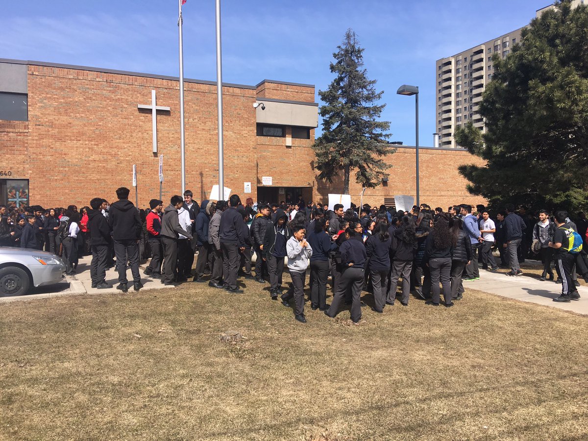 cpitter01's tweet photo. Francis Libermann Students exercise their constitutional rights and protest against proposed government cuts to education.  In a show of support students across Ontario walkout for peaceful protest against cuts. https://t.co/JtbdSVnUDl