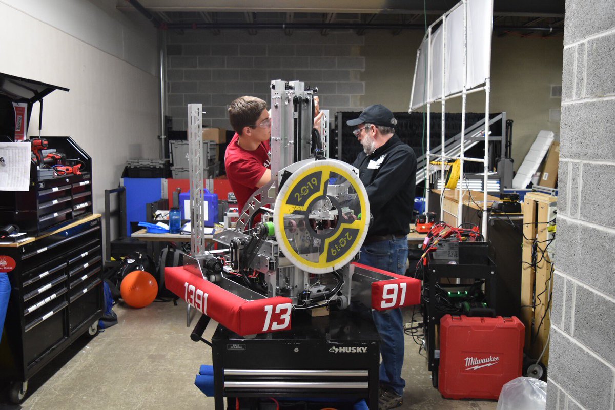 Competing at FIRST Mid-Atlantic District Championship for the next 3 days! First match today: Qual 7 at 2:24pm. #FRC1391 #MetalMooseRobotics #OMGRobots <a href="/WesttownSchool/">Westtown School</a> <a href="/FIRSTweets/">FIRST</a> <a href="/FIRSTMidAtl/">FIRST Mid-Atlantic</a> <a href="/FRCTeams/">FIRST Robotics Competition</a> m.youtube.com/watch?reload=9…