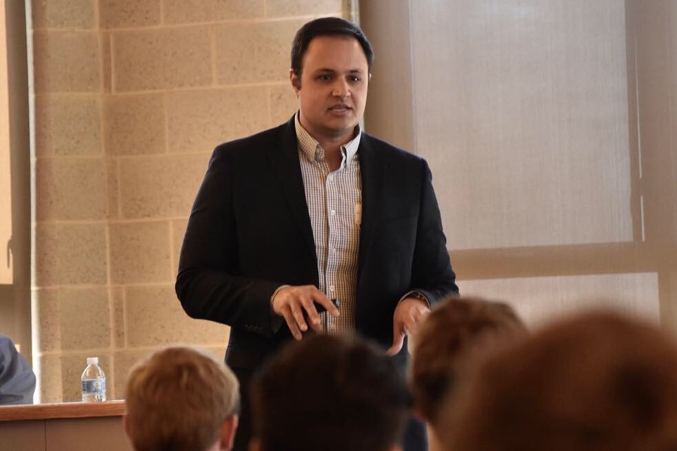 StAugustinePrep's tweet image. Today our students had the opportunity to hear from industry leading professionals in the field of Genomics, from @illuminainc!! #Hermitpride #Brotherhood