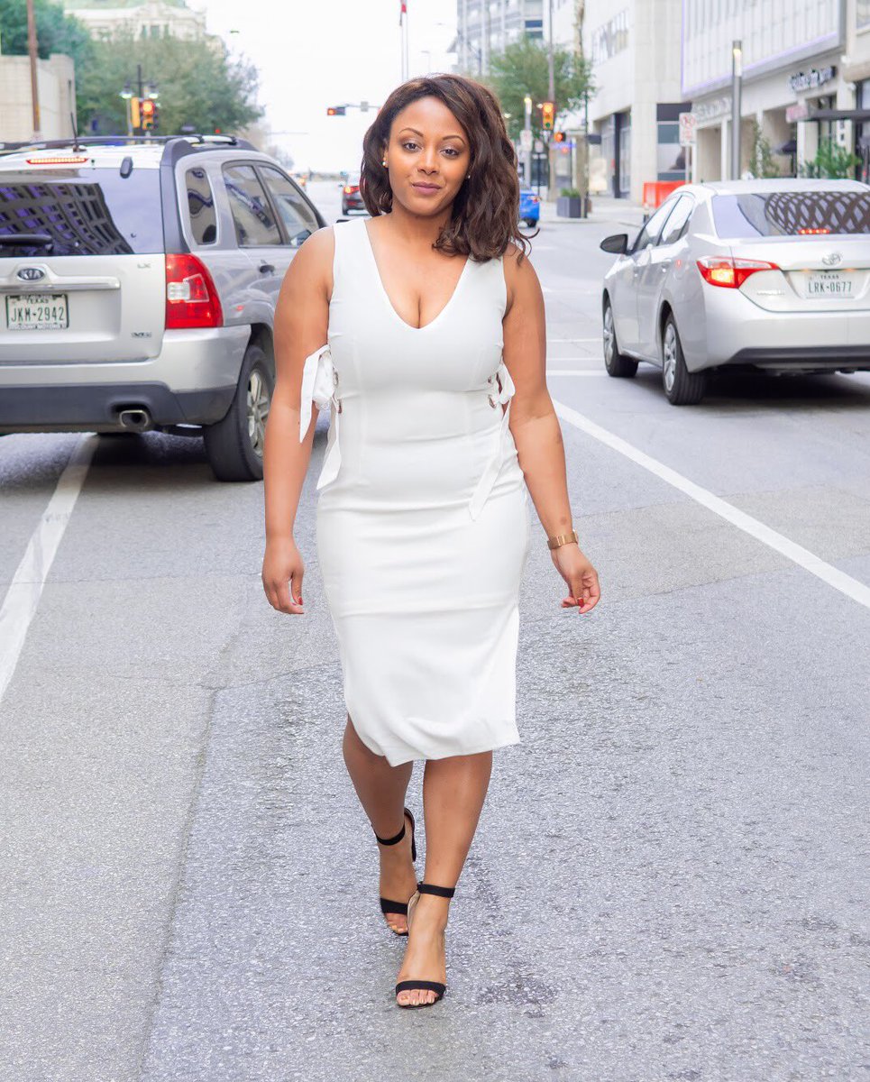 TheChicShop__'s tweet photo. Just serving up a lil #thursday slayy 💅🏽👌🏽😌
.
.
•'White Dress' | with lace up sides
•Size: S, M,L....
•Available: https://t.co/Ni1r2KOMpl
.
#thechicshopdallas 👗 #chicfashion #whitedresses #Fashionista #streetchic #blkcreatives #dallasfashionblogger #ootdfashion https://t.co/QTrBE8XUxM