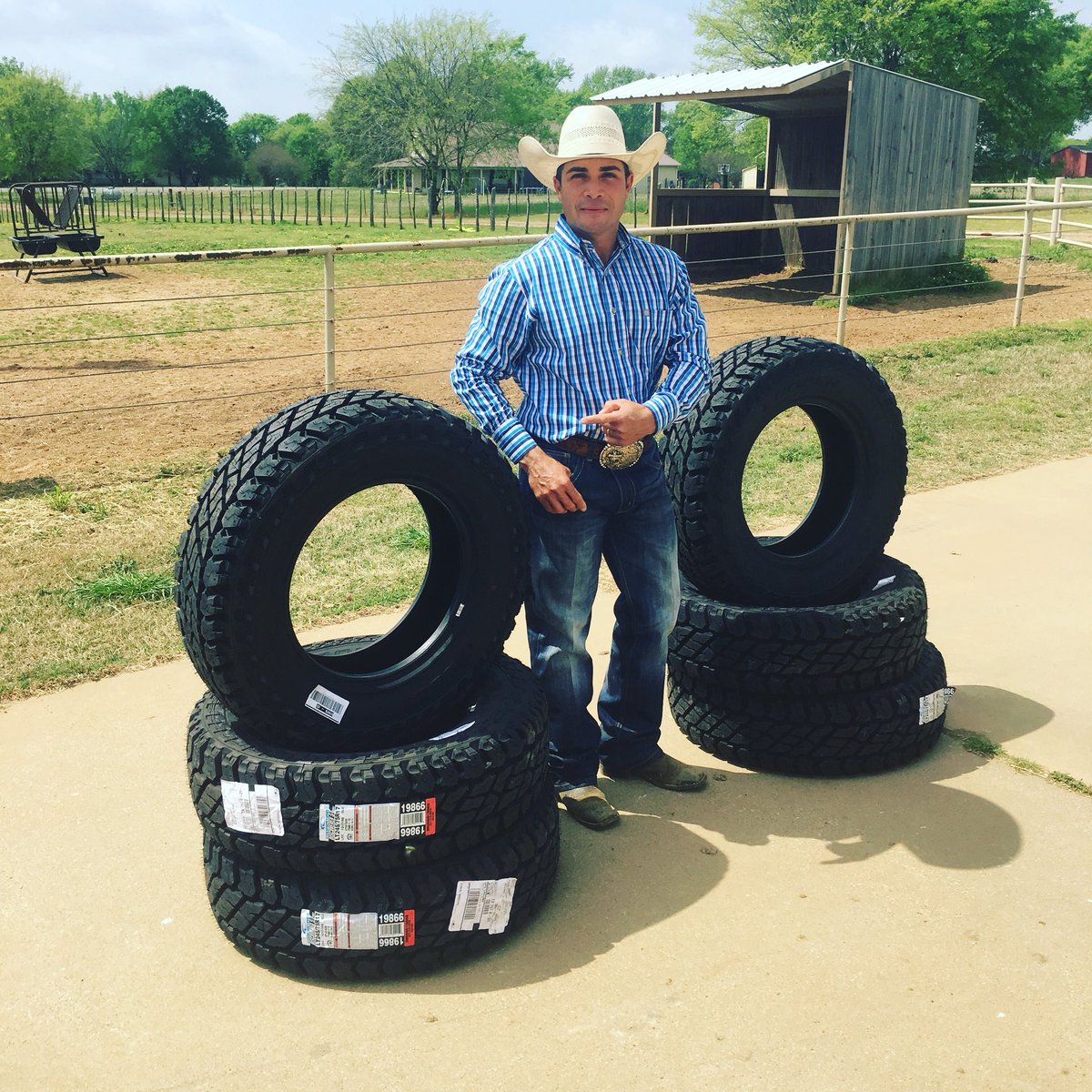 I don’t go anywhere without a Cooper Tire. The best one in business  @teamcoopertire nao vou em lugar nenhum sem pneus Cooper Tire. O melhor do ramo