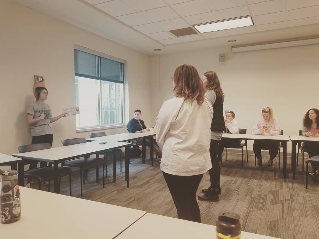 GVPhiSigmaPi's tweet photo. Last night our social chair &amp; committee put on a Family Feud event! There were lots of good answers and everyone had a great time! #fellowship https://t.co/1eLif4fgjQ