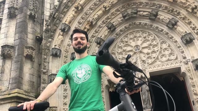 Velo9Officiel's tweet photo. Quimper-Glasgow en #vélo ! C'est le défi qu'un jeune s'est lancé pour le sport et pour collecter des fonds pour la Celtic FC Foundation : https://t.co/cjGTNBJBU6 https://t.co/BnRdC6JneC