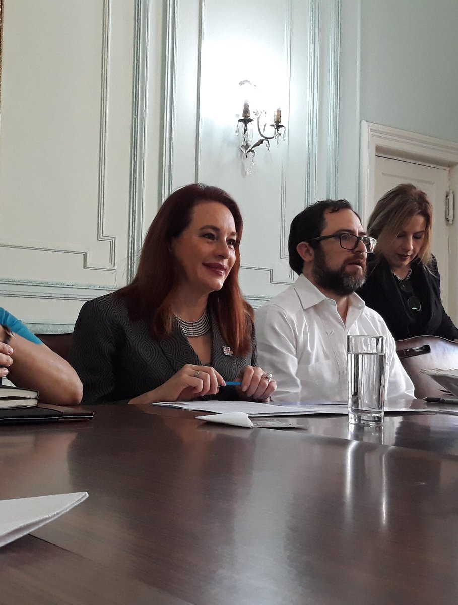 MirtaGranda's tweet photo. "Es ejemplar lo que está pasando en #Cuba en materia de género.53.5% de las diputadas en el Parlamento son mujeres.4 por cada 1000 nacidos vivos de mortalidad infantil", señaló la Presidenta de la AGNU en su encuentro en la #FMC. https://t.co/fDZ3MEdLr4