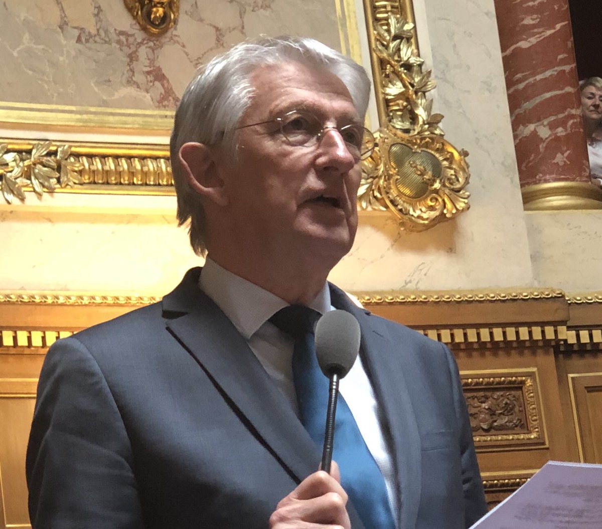 QAG - sénat - avec gravité, Yannick Vaugrenard, pour le gr socialiste et républicain, fait écho aux 566 sans-abri morts dans la rue en 2018, « le scandaleux dans le scandale, c’est qu’on s’y habitue », « brisons les chaînes de l’indifférence » <a href="/senateursPS/">Sénatrices et sénateurs socialistes 🇪🇺</a>