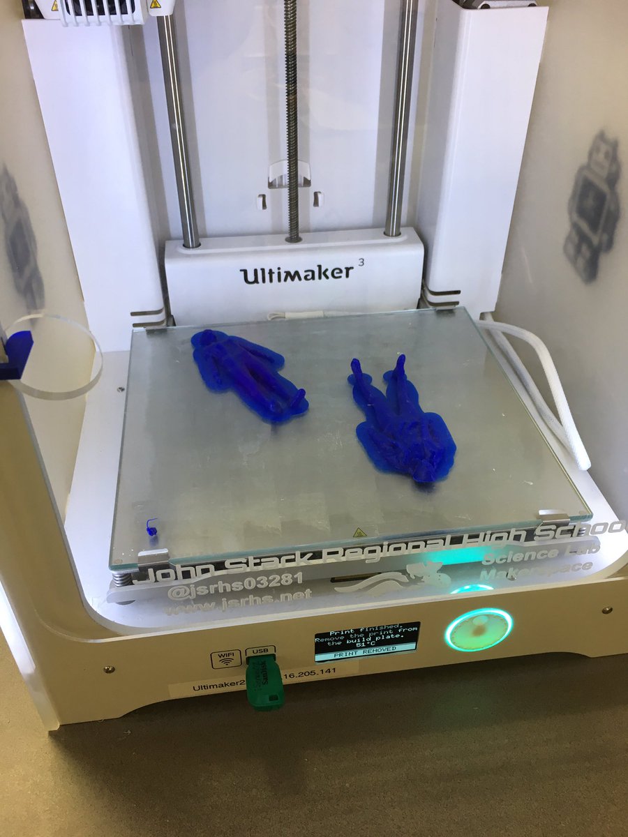 Heather_S_B's tweet photo. Forensics I students honing their 3D scanning &amp; 3D printing skills. They’re getting good at this🙂@jsrhs03281 @JSRHS_PLTW @TEC_3DPrinting https://t.co/nsR1qRFwDe