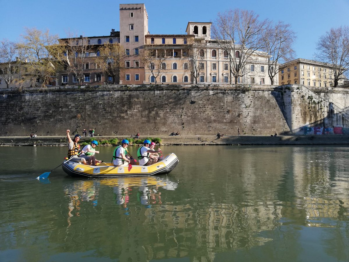 romarafting's tweet photo. La primavera sta arrivando e noi siamo pronti!!
#romarafting #raftingurbano #urbanrafting https://t.co/U0p8GwV0aR