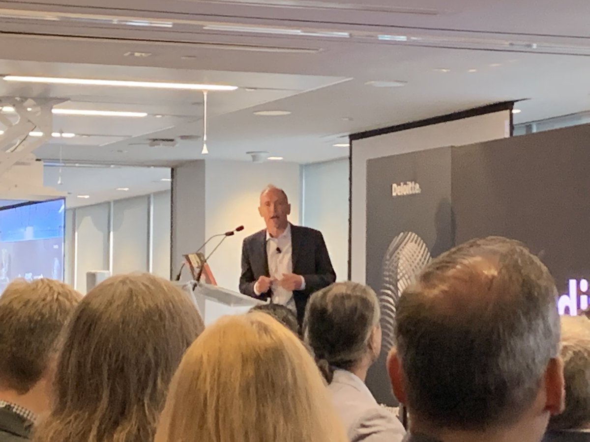 PerricosC's tweet photo. The Amazing Tim Berners Lee #disruptionbydesign https://t.co/RfhVEZbGfj