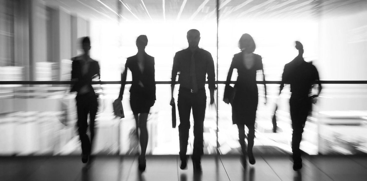 ChiomentiSL's tweet photo. Chiomenti è lieta di ospitare il percorso di Middle Manager promosso da @ValoreD presso la sede di Milano dello Studio. Primo appuntamento venerdì 5 aprile https://t.co/7G6wLwIK5t https://t.co/waf5ClAhdp