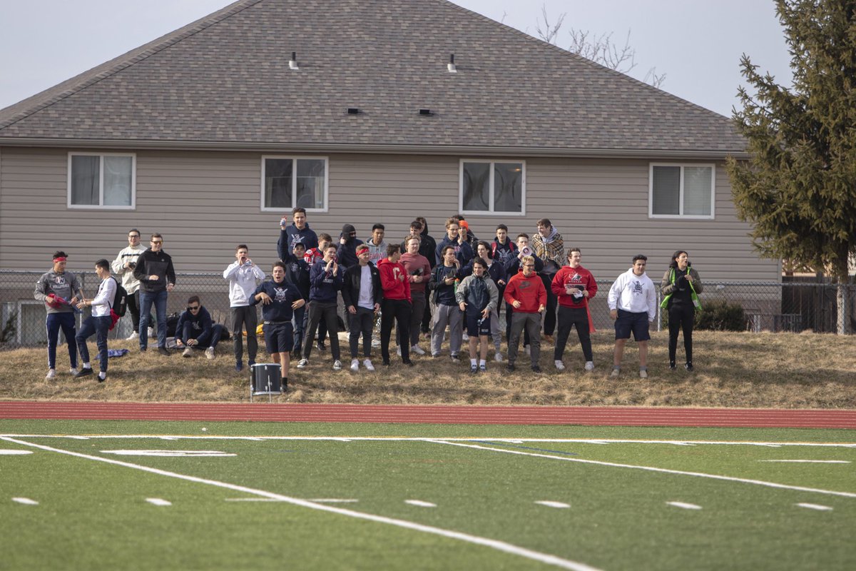 KnightsULTRAS1's tweet photo. GAME DAY: Knights Footy vs Sandy. 4:00pm. KNIGHTS ULTRAS are accepting any members meet in student parking lot at 3:30 https://t.co/lt71iDasC6