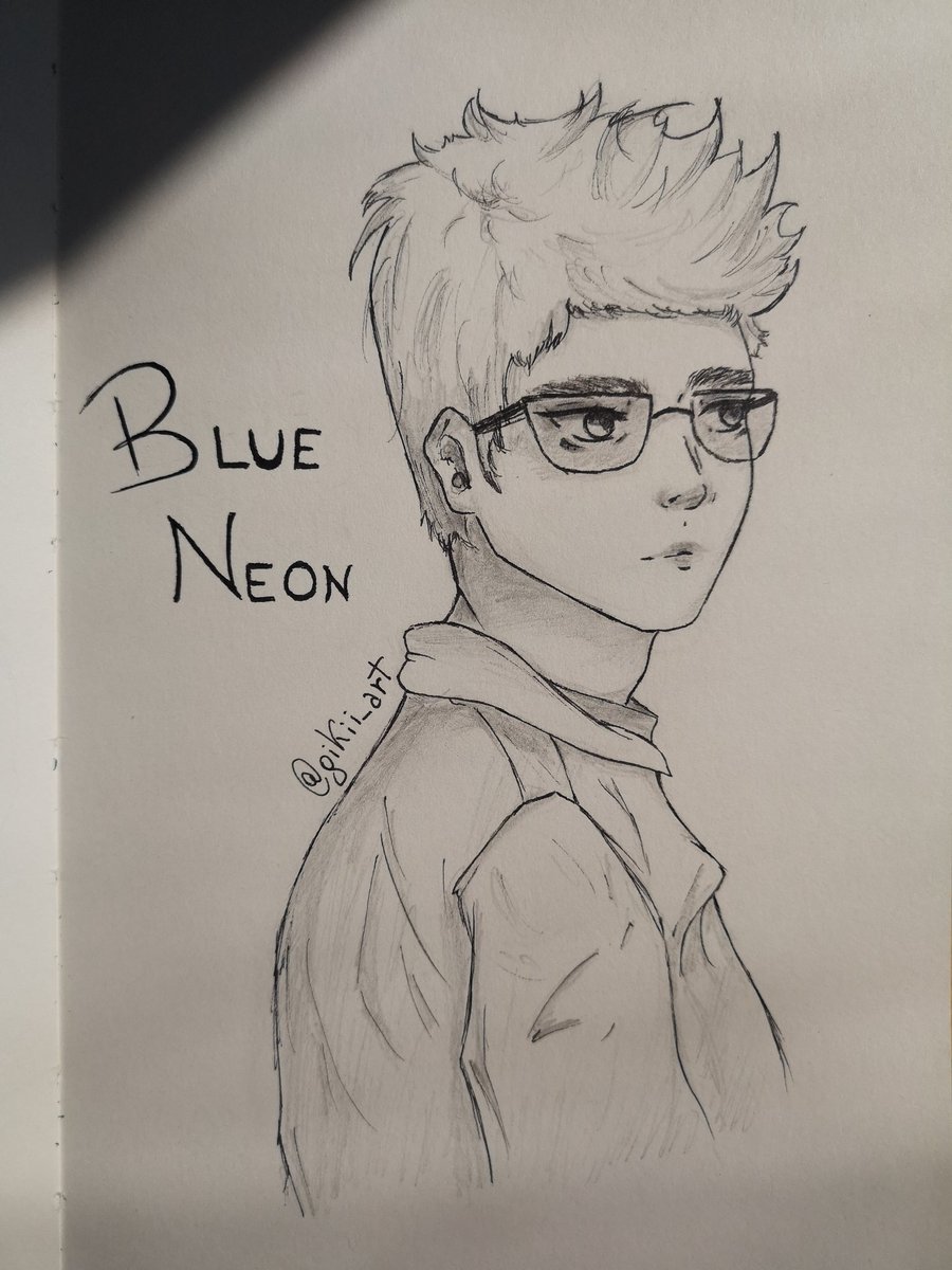 gikii_simp's tweet photo. 'All the stars scattered like sand
Across our little wonderland'
Do yourself a favor and stream #BlueNeon by @AidanRGallagher 💕
#sketch #art #ArtistOnTwitter #myart #mystyle #drawing #horriblehandwriting #poorlight https://t.co/p6RZR8oTT3