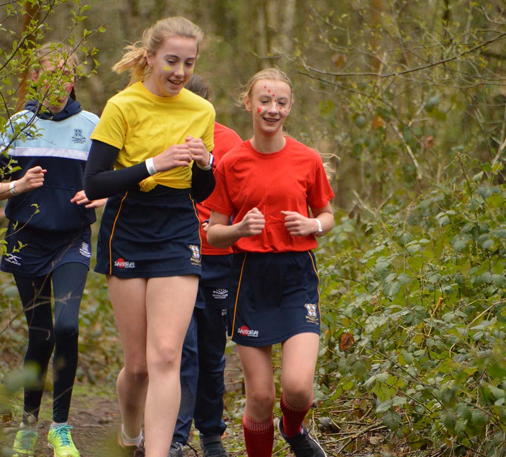 worksopcollege's tweet photo. The annual Dorm Run took place on Tuesday with its usual mixed bag of weather and for the first time ever, the girls took on the Dorm Run route. 👊🏃‍♀️ Full story, results and photos can be found here, https://t.co/wN5tWFpv2W Well done to all students who took part! 👏😁 #dormrun https://t.co/nPQg9Coob9